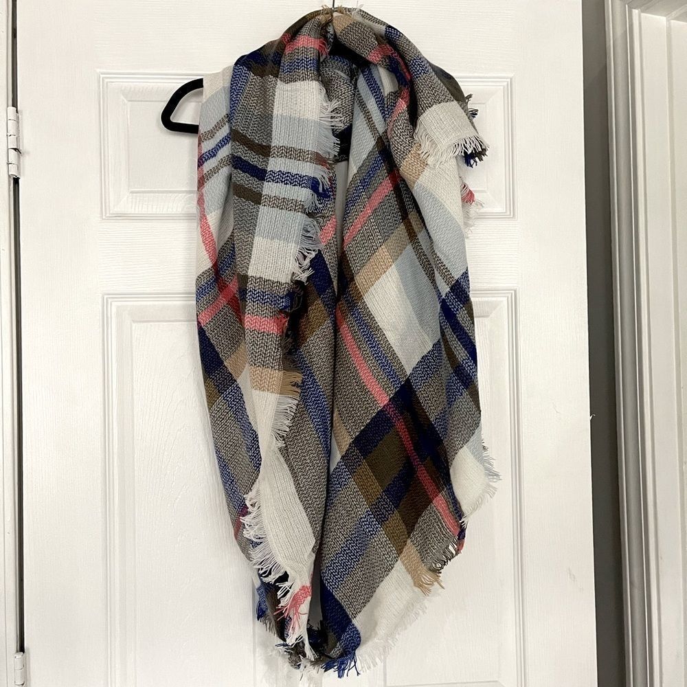 Blanket Scarf Ruana Wrap Boho Fringe Tan Plaid Check Fall Accessory Winter NEW